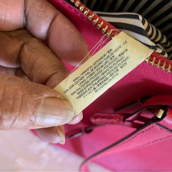 Kate Spade Fuschia Leather Trapezoid Tote Handbag Shoulder Bag spot on bottom - Picture 8 of 11